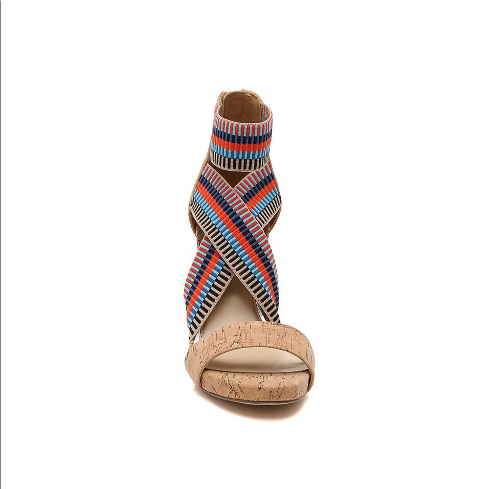 Jessica Simpson 9.5 Pivero Platform Sandal color - Picture 2 of 8
